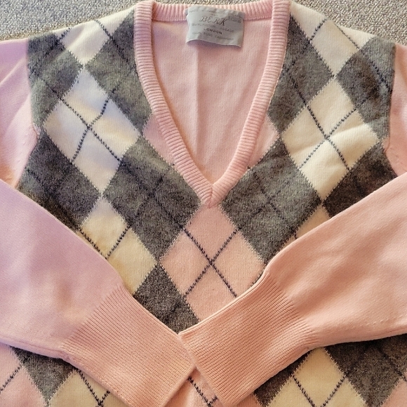 BERK Vintage 100% Cashmere Pink and Gray Argyle V-Neck Sweater Size L - Picture 10 of 11